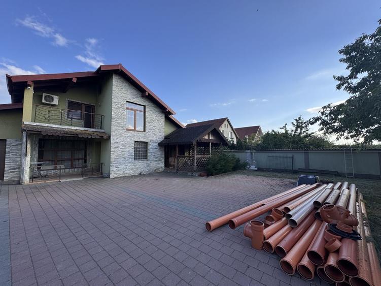 Casa Individuala Sanmihaiu Roman,P+M,5 Camere,2 Bai,Renovata Complet,Semicentral - 3