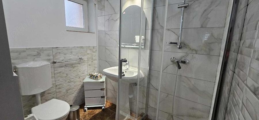 Sinaia, zona ultracentrala - inchiriere garsoniera, renovata ?i mobilata - 4