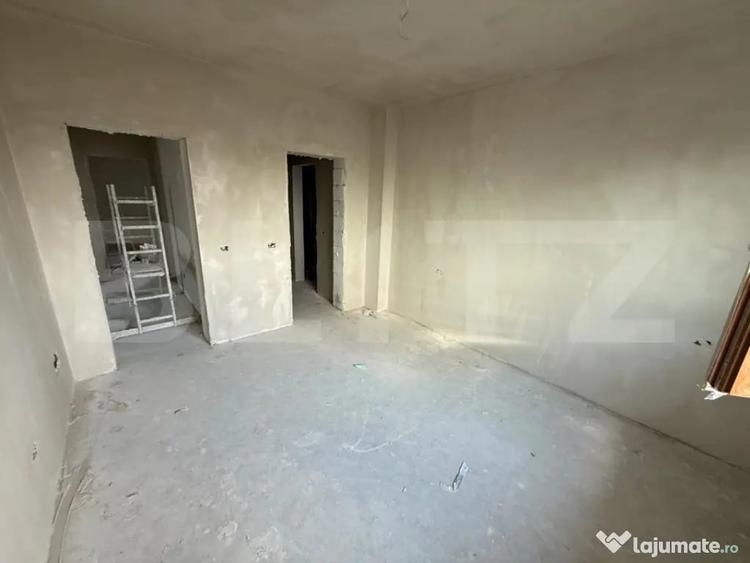 Casă cu 4 camere cu Teren 454 Mp în Central