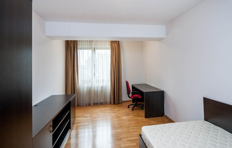 Birou Primaverii PLAZA - 3