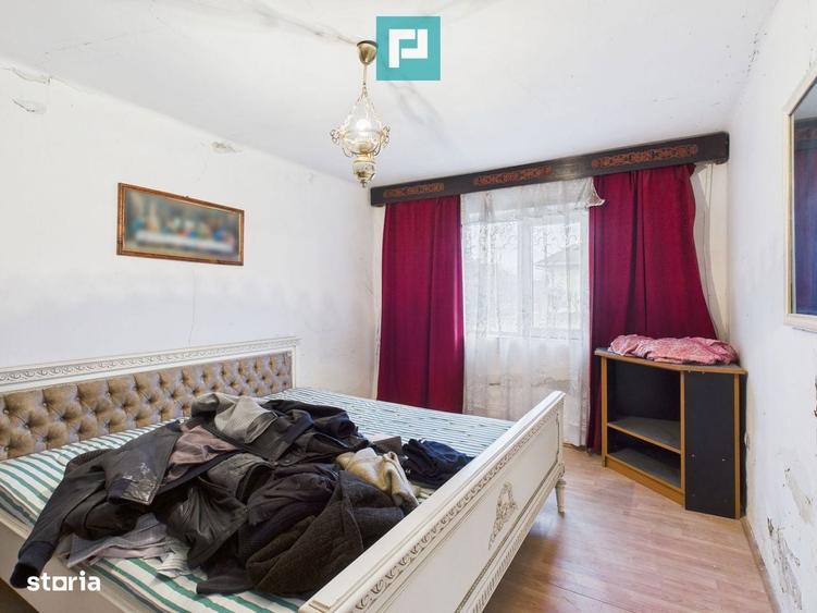 Casa cu 2 corpuri si 5 camere in Livada - 5