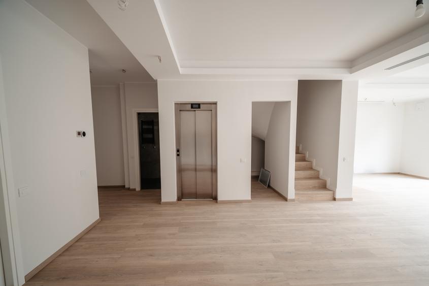 DUPLEX 6 CAMERE - PIPERA - LANGA PADUREA BANEASA - COMISION 0% - 4