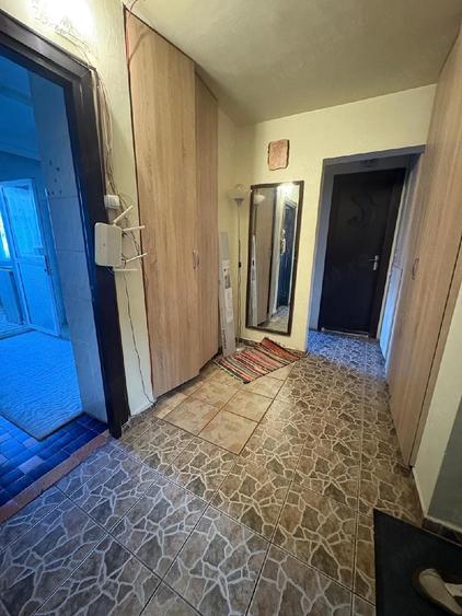 inchiriez apartament 2 camere - 3