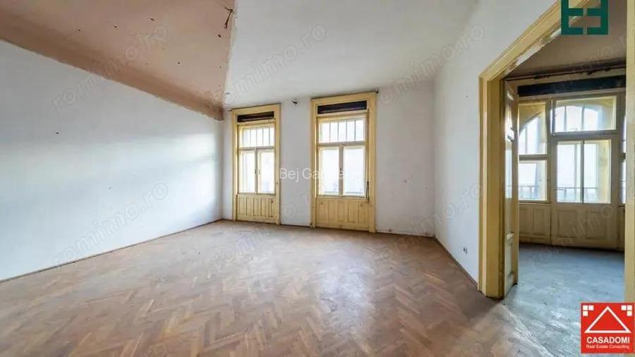 Apartament ultracentral cu 2 garaje Apartament ultracentral cu 2 garaje