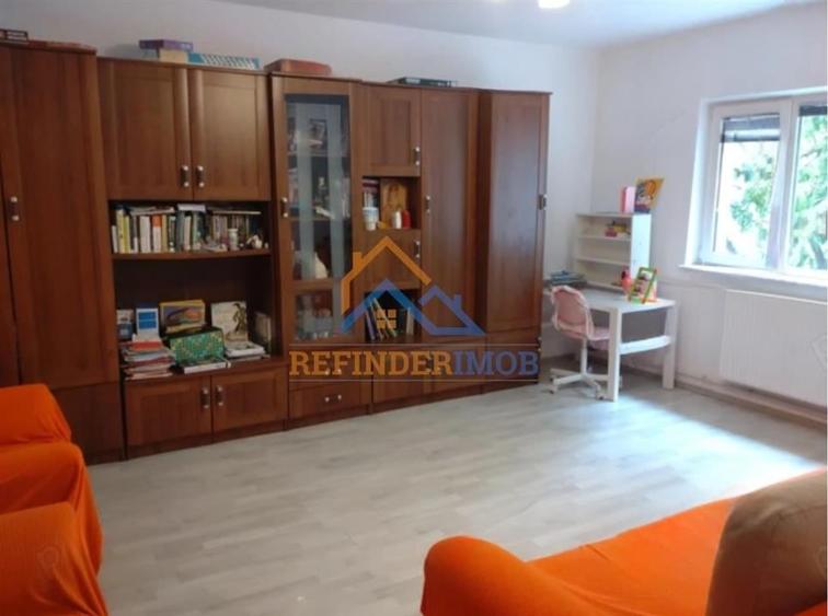 Apartament de vanzare 3 camere zona Bulevardul Constatin Brancoveanu - 1