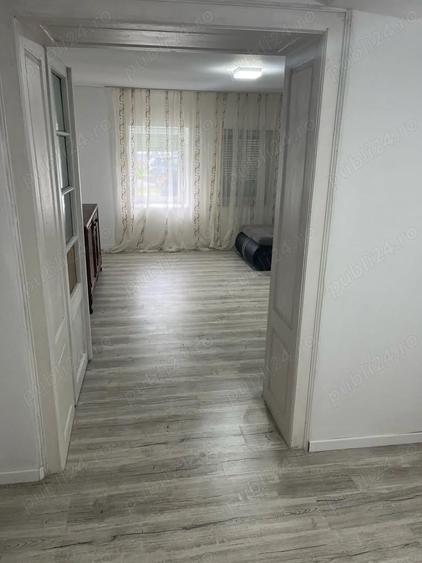 Vand casa intr-o zona lini?tita - 4