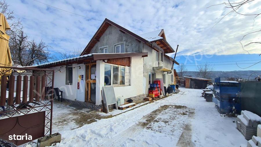 Casa cu spa?iu comercial de vanzare in comuna Ciofrangeni, jud Arge?. - 1