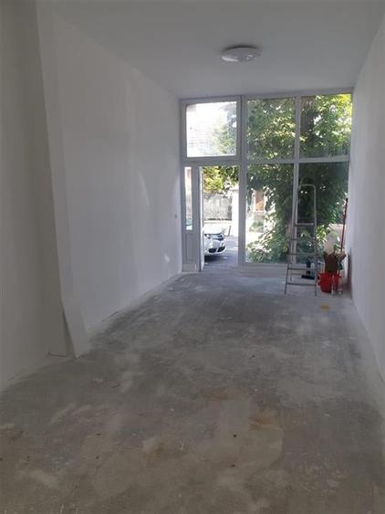 Spatiu comercial la vanzare in Rogerius zona Lacul Rosu - 3