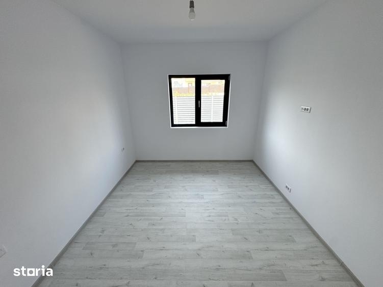 Casă cu 4 camere cu Teren 400 Mp în Miroslava