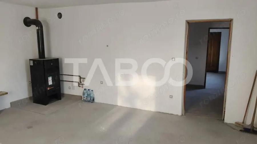 Microferma cu locuinta de vanzare in Pianu de sus - 5