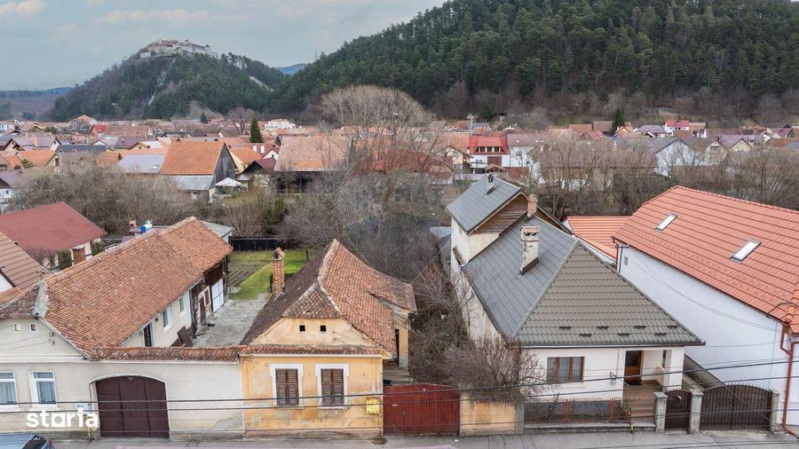 Teren intravilan 500 mp intre case , constructie existenta in Rasnov - 2