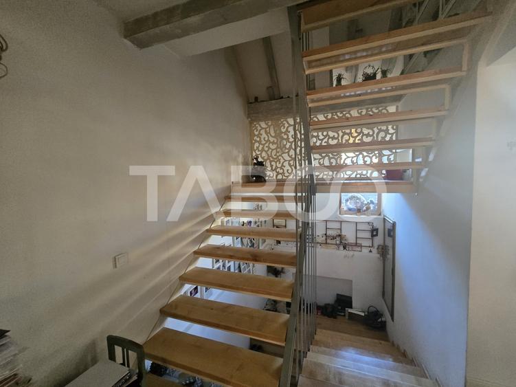 Apartament cu 4 camere decomandat, mobilat în Central