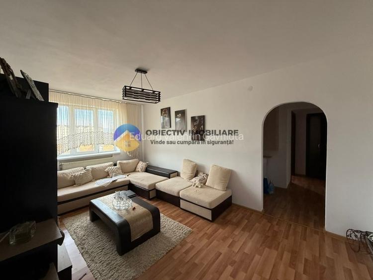 Apartament 3 camere de vanzare – 72,97 mp – zona Darmanesti