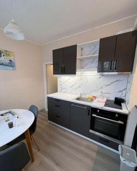 Se vinde garsoniera in zona Tractorul - 1