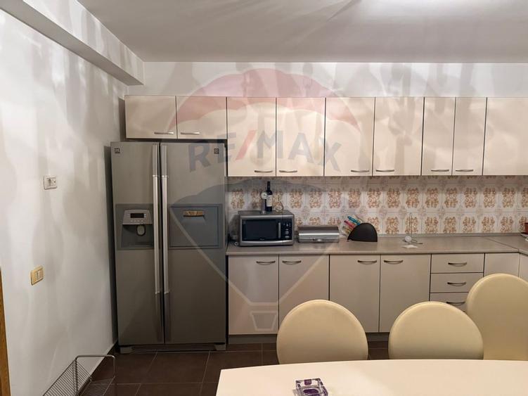 VANZARE Apartament cu 3 camere in zona Voluntari - 7