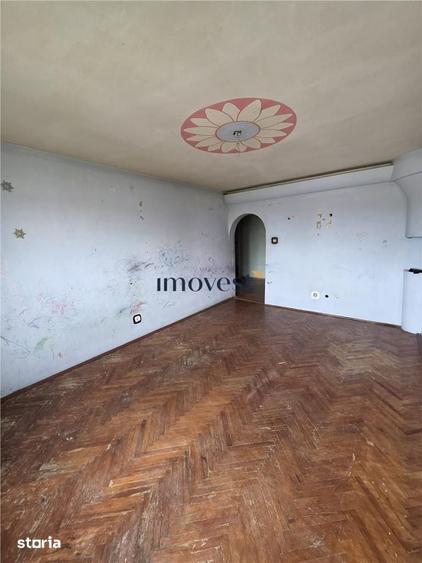 Apartament cu 3 camere decomandat în Micro 15