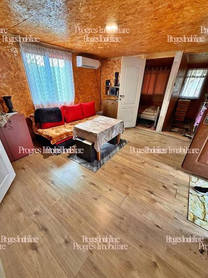 Casa de vacanta Surduc -Langa lac- 3 camere - 400 mp teren - CF- Utilitati- 43.000 euro, comision 0 - 6