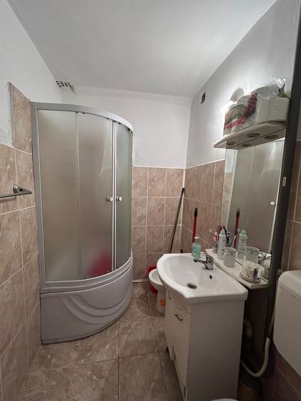 Apartament 2 camere -Zona Sud Unitatile militare  - etaj 4/4  - 43000 euro - 9