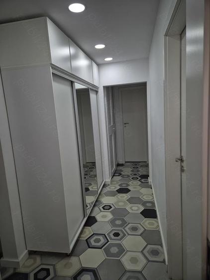 Vad ap.4 camere decomandat lux Bl.Brancoveanu - 2