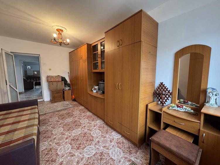 2 cam. 55 mp, decomandat, et.4, str. Manastirii - 6