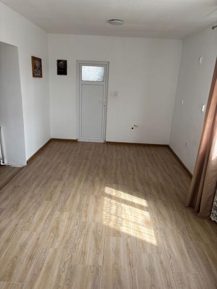 Vand casa cu teren - 4