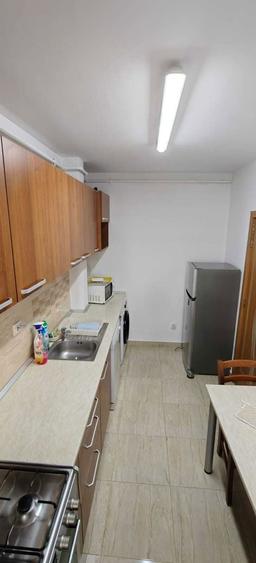Vand apartament 3 camere, decomandat, comuna Baciu, str. Corbului - 2