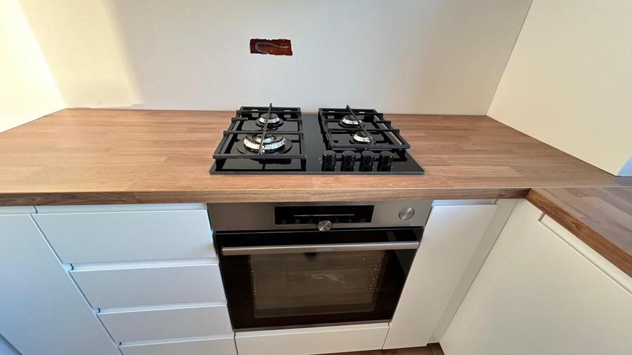 Apartament cu 3 camere decomandat în Tunari
