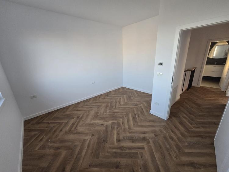 Duplex superb pe parter. Aproape de malul Begai. Compartimentare eficienta. - 5