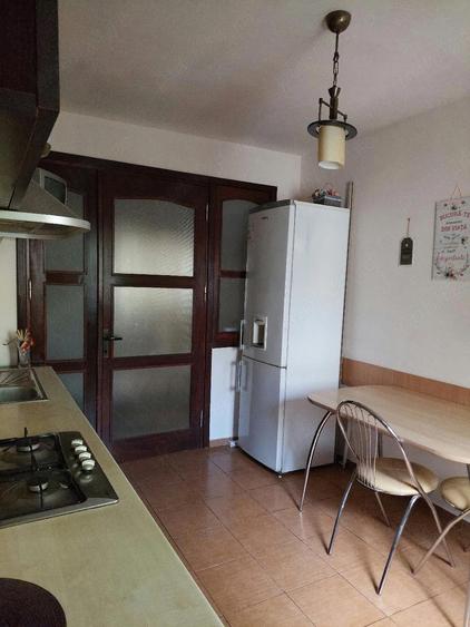 Apartament 3 camere decomandat, Etaj 2 Zona Orizont (?tirbei Voda) - 1