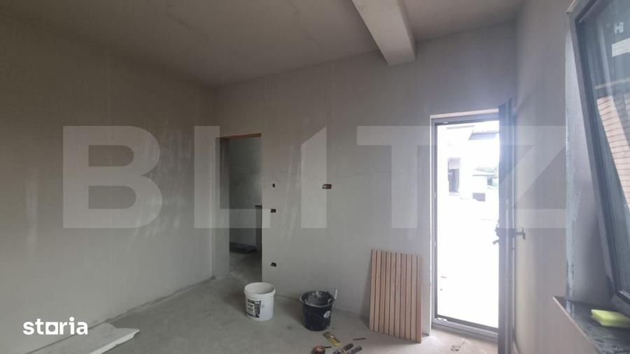 Casă cu 4 camere cu Teren 250 Mp în Rediu
