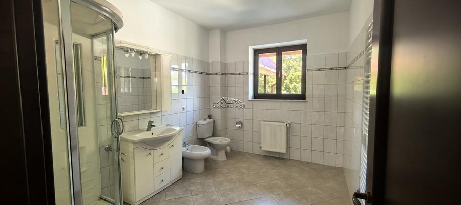 Proprietate Breaza Vila 1000mp , casa administrator , teren generos 3600mp - 27