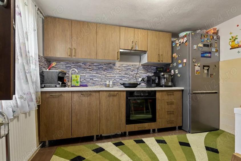 Casă cu 3 camere cu Teren 650 Mp în Central