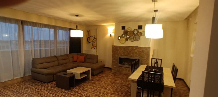 Apartament cu 3 camere de închiriat, zona Km 5 - 1