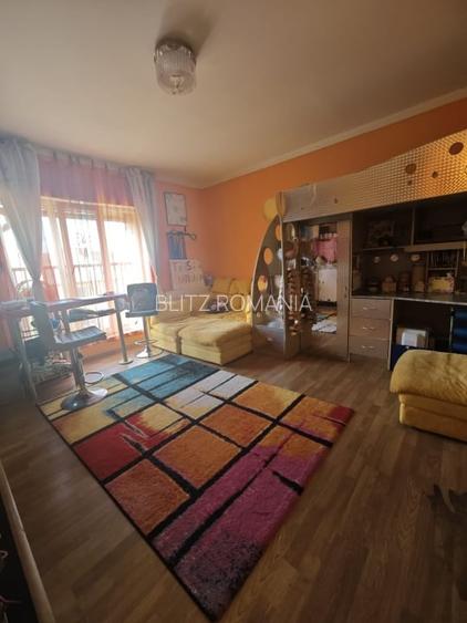 Apartament de vanzare, cu 2 camere, 43 mp, zona centrala