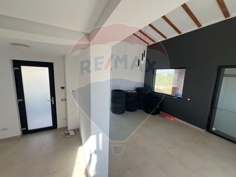 Casa / Vila cu 5 camere de vanzare in zona Exterior Nord - 12