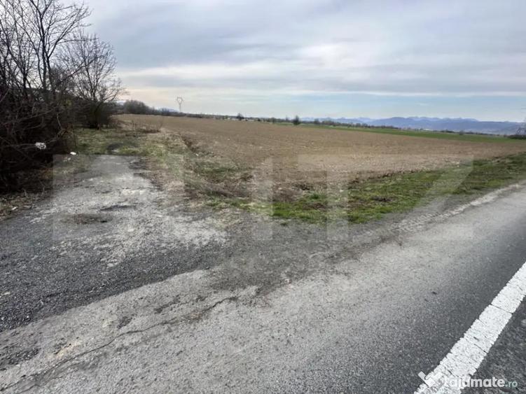 ???? Teren intravilan 32.000 mp pozi?ie strategica la - 3