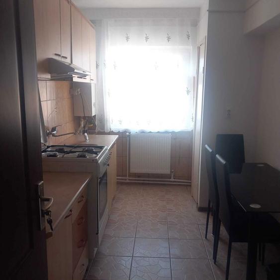 Proprietar inchiriez apartament 2 camere zona centrala Petrodava - 8