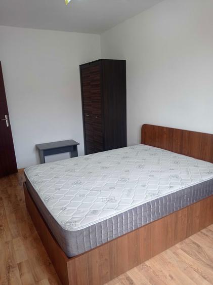 Pers fizica inchiriez garsoniera pacurari - 2