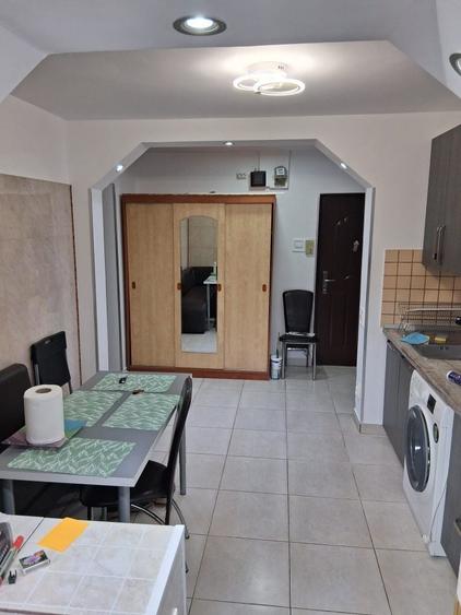 Inchiriez apartament 2 camere - 4