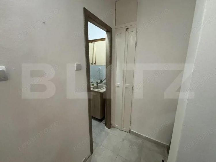 Garsoniera de vanzare, 26 mp, etajul 3, zona Bradet - 2