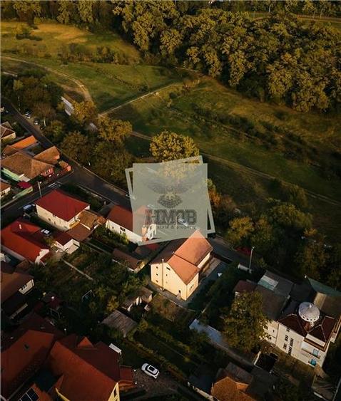 Vila pretabil investite cu suprafata utila 322 mp in zona Sub Arini - 3