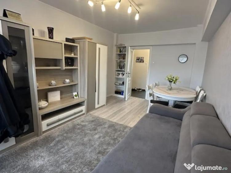 Apartament de vanzare, 74 mp, Bulevardul Traian - 9