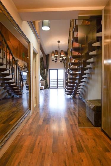 Penthouse pe două niveluri | 135 mp utili  . COMISION 0% - 13