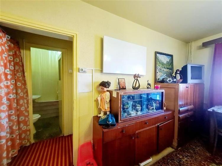 3D! In proximitatea Pietei Tractorul, 2 camere, etaj intermediar, infrastructura - 10