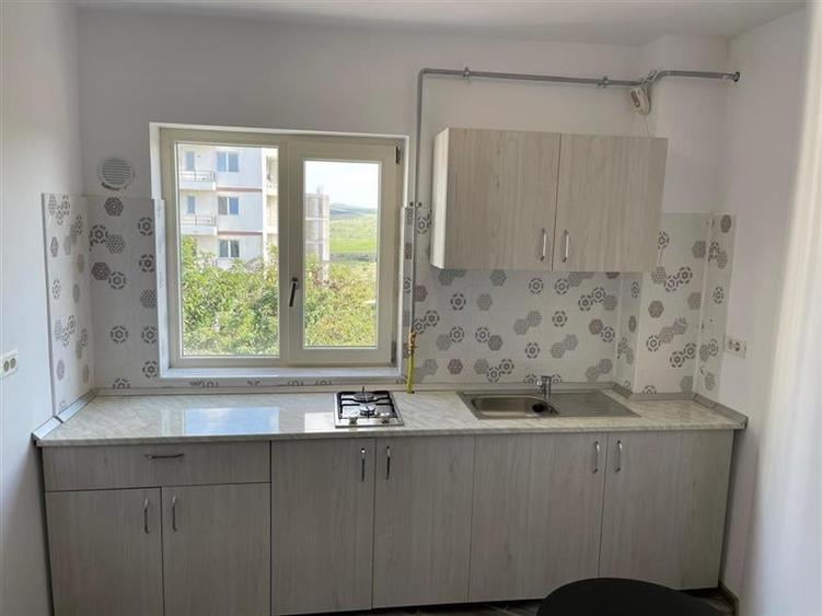 Garsoniera de inchiriat in bloc nou zona C5 - 2