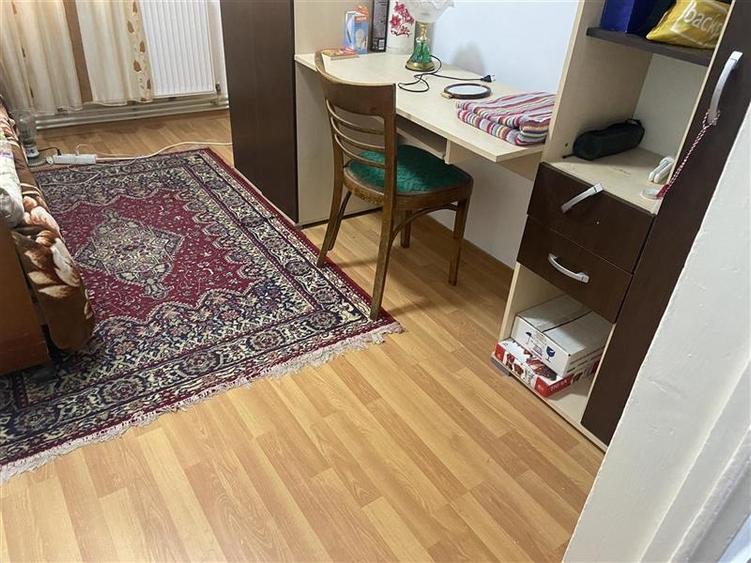 Apartament 3 camere , zona Cartier Gara , et 3 4 , 60 mp , centrala termica , li - 8