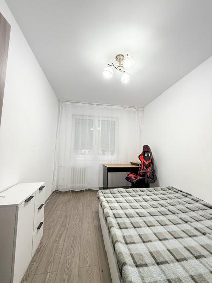 Vanzare 3 Camere Auchan 1 Decembrie 1918, Metrou Titan - 2