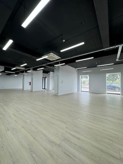 Spatiu Comercial | Stradal | 338 m2 | Trafic intens | Vitralii | - 1