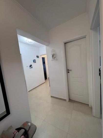 3 Camere decomandate-Metrou Raul Doamnei - 15