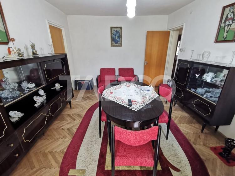 Apartament cu 3 camere la etajul 2 in zona Mihai Viteazul - 1